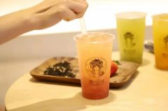 霸王茶姬加盟费50万吗？开间小店只需准备十几万元